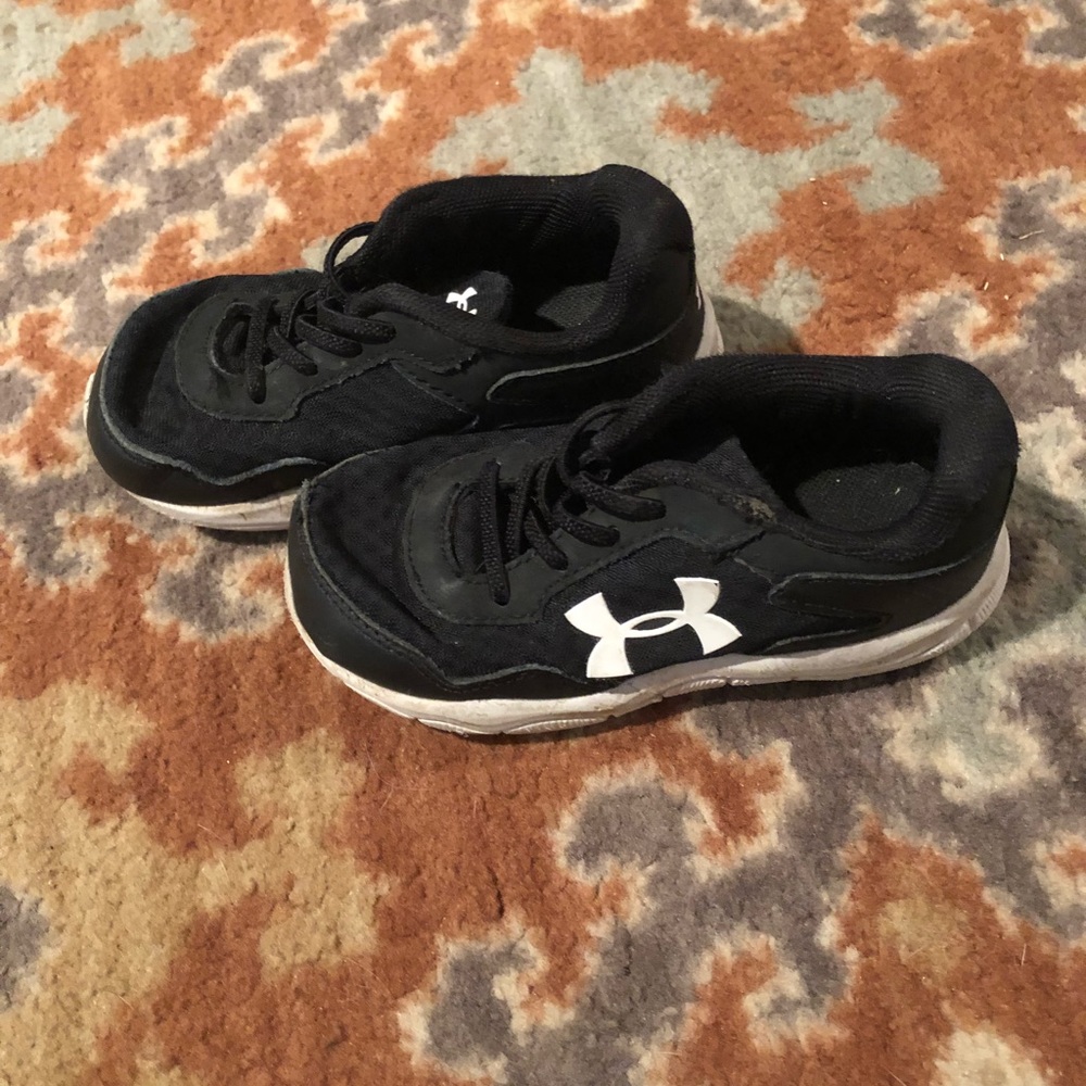 UA shoes